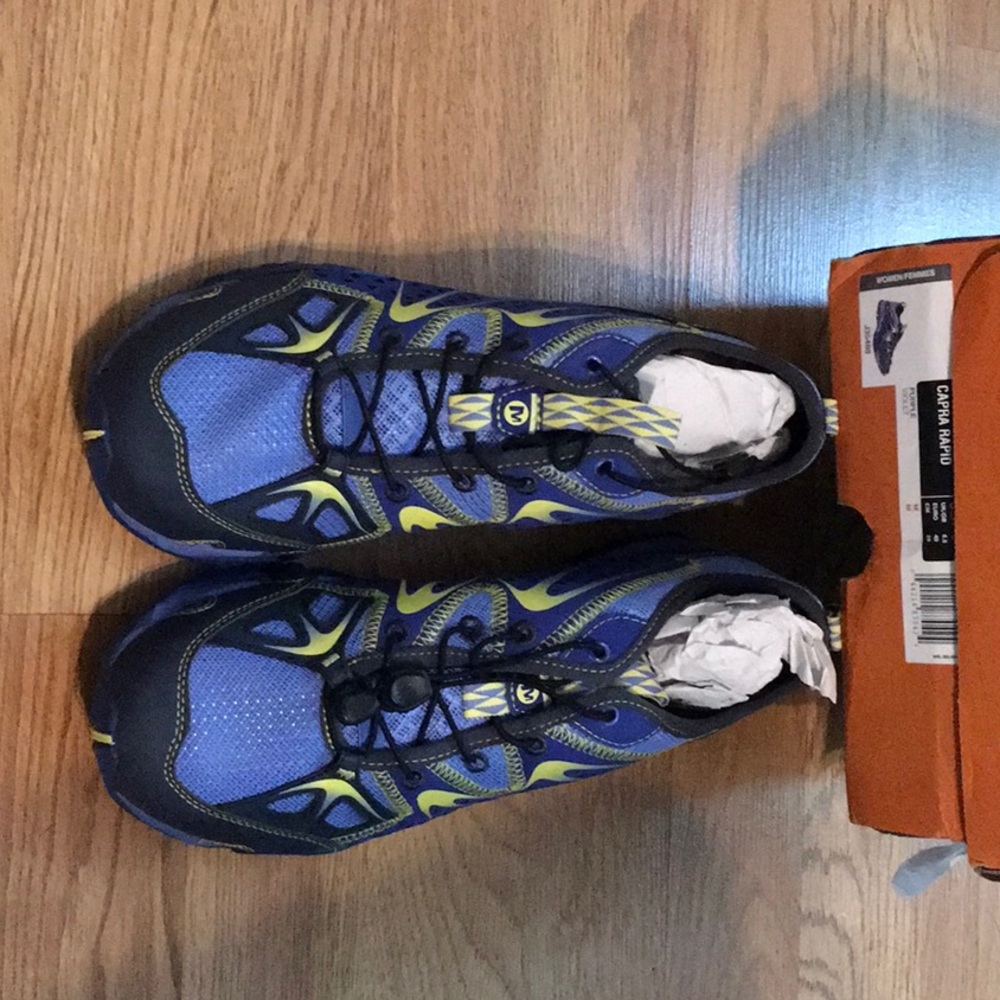 Merrell Capra Rapid shoes, women’s size 9, NIB